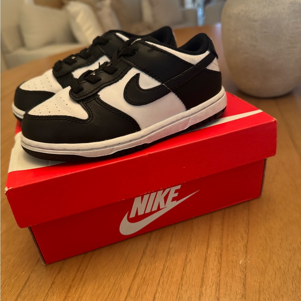 Nike Kids' Black and White Sneakers